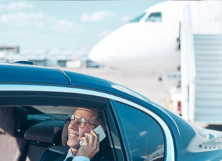 Chauffeur-driven car service in Conde de Orgaz alquiler de coche con chófer para empresas